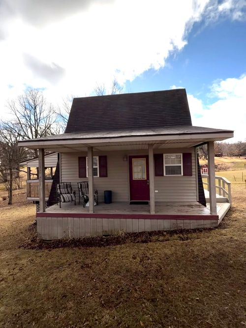 65 Galena Oaks Dr, ELIZABETH, IL, 61028-9578 | Card Image