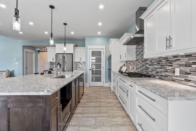411 Jane St, House other with 7 bedrooms, 3 bathrooms and 10 parking in Palmerston ON | Image 25