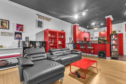 18-4121 Mckinney Ave, Dallas, TX, 75204-8206 | Card Image
