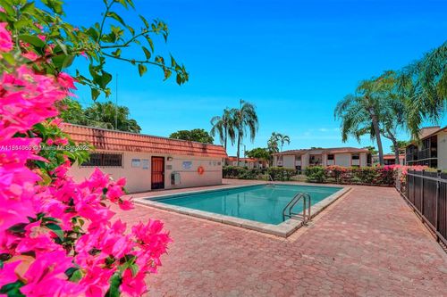 apt-201-842 Ne 209th St, Miami, FL, 33179-1217 | Card Image