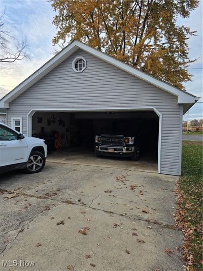 View of garage | Image 3