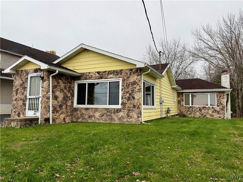 6214 Muskrat Bay Rd, Brewerton, NY, 13029-8622 | Card Image