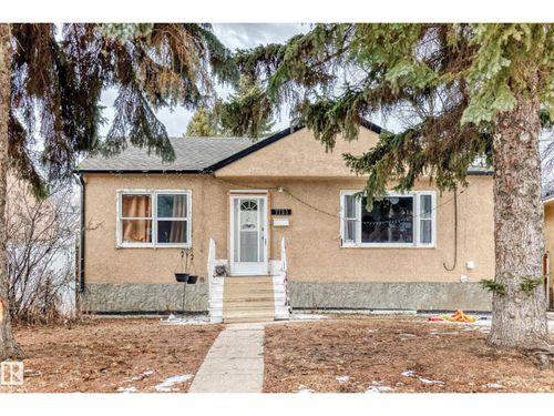 7723 82 Ave Nw, Edmonton, AB, T6C0X8 | Card Image