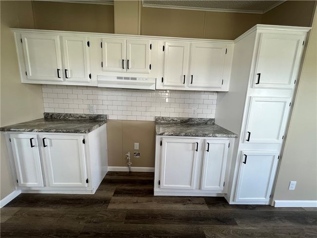 629 N State Highway 128, House other with 3 bedrooms, 2 bathrooms and null parking in Lakewood IL | Image 7