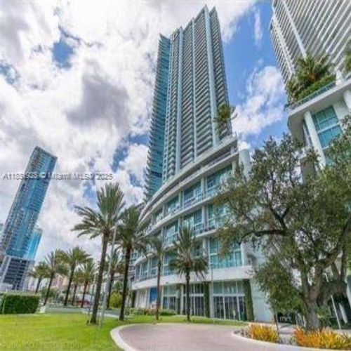 apt-4401-92 Sw 3rd St, Miami, FL, 33130-3383 | Card Image