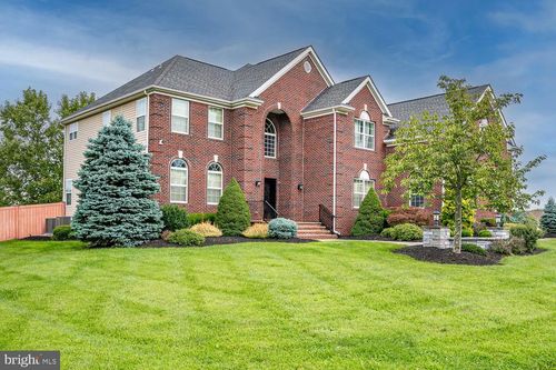 24 Opal Dr, ROBBINSVILLE, NJ, 08691-2209 | Card Image