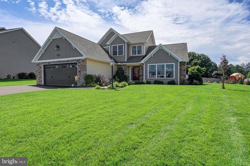 2020 Jelena Rd, SHIPPENSBURG, PA, 17257-7001 | Card Image