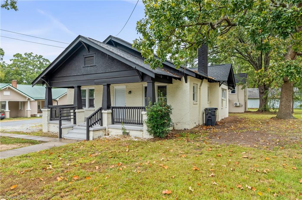 Bessemer Ave, Greensboro, NC 27405