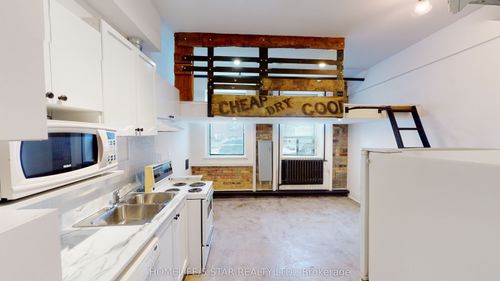 203-1152 Gerrard Street E, Toronto, ON, M4L1Y2 | Card Image