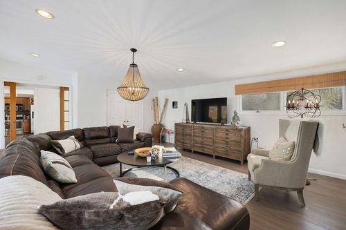 1 Harriet Ln, Goldens Bridge, NY, 10526-1301 | Card Image