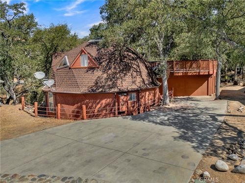 8265 Anchor Way, Bradley, CA, 93426-9635 | Card Image