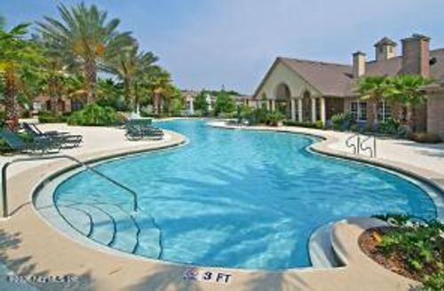 835-7800 Point Meadows Dr, Jacksonville, FL, 32256-4606 | Card Image