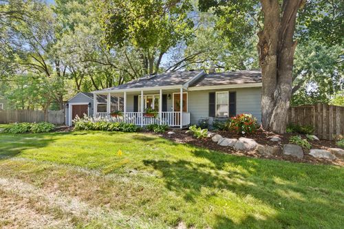 8720 11th Ave S, Bloomington, MN, 55420-3052 | Card Image