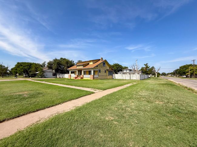 913 Galveston St, House other with 4 bedrooms, 2 bathrooms and null parking in Plainview TX | Image 16