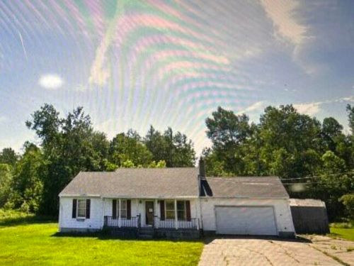 305 Larue Rd, Massena, NY, 13662-3370 | Card Image