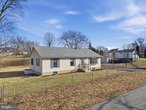 804 N Reymann St, RANSON, WV, 25438-1558 | Card Image