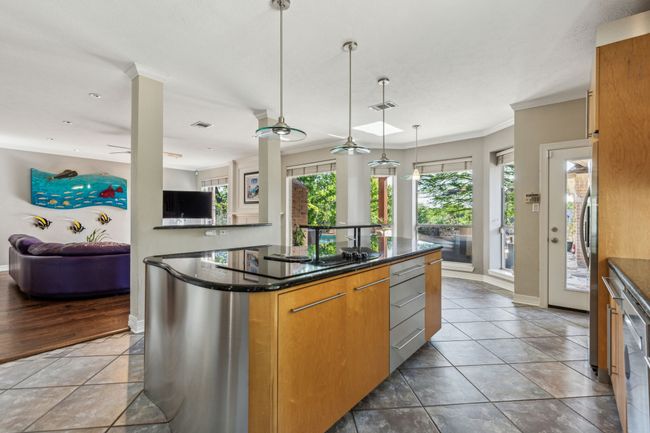645 Oak Hill Dr, House other with 5 bedrooms, 4 bathrooms and null parking in Southlake TX | Image 11