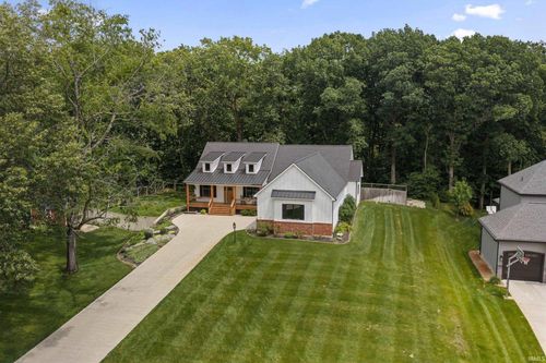 56070 Dana Dr, Bristol, IN, 46507-9512 | Card Image