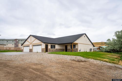 98 Harmony St, Buffalo, WY, 82834-2460 | Card Image