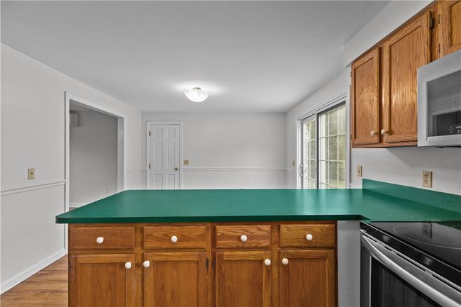 20 Samson Ln, House other with 5 bedrooms, 3 bathrooms and 6 parking in Middletown RI | Image 16