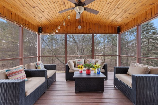 Enjoy summer evenings on the screen porch | Image 10