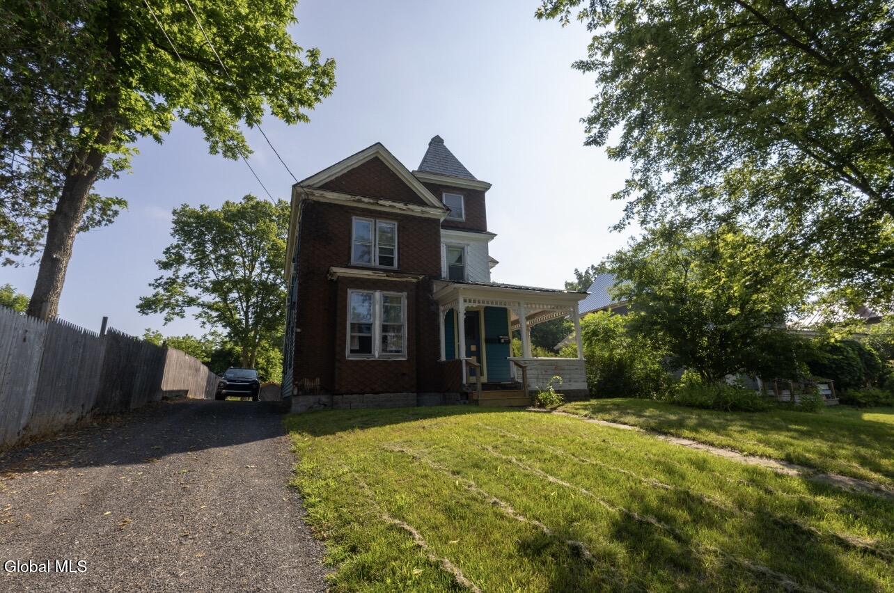 Residential Income in Hudson Falls 2