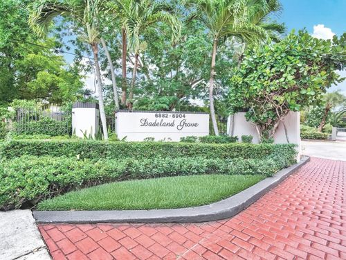 apt-d101-6886 N Kendall Dr, Pinecrest, FL, 33156-1533 | Card Image