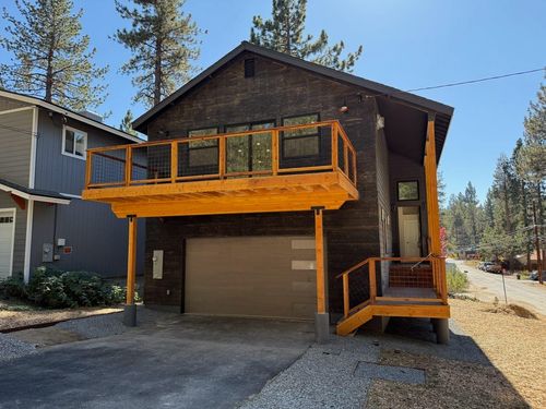 1078 Reno Ave, South Lake Tahoe, CA, 96150-2915 | Card Image
