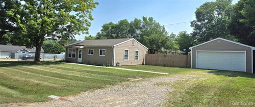 3611 Minton Rd, Lake Orion, MI, 48359-1552 | Card Image