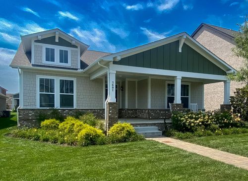 1601 Drakes Creek Rd, Hendersonville, TN, 37075-8640 | Card Image