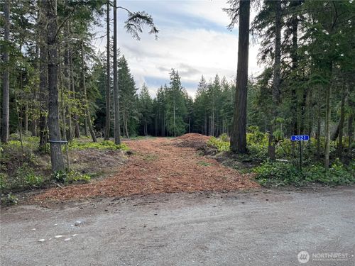 2121 Winterhawk Ln, Coupeville, WA, 98239-3219 | Card Image