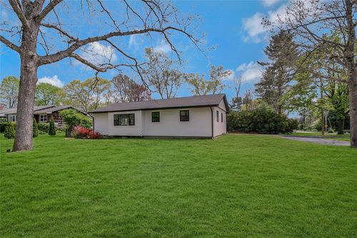 101 Gibbs Pond Rd, Nesconset, NY, 11767-2254 | Card Image