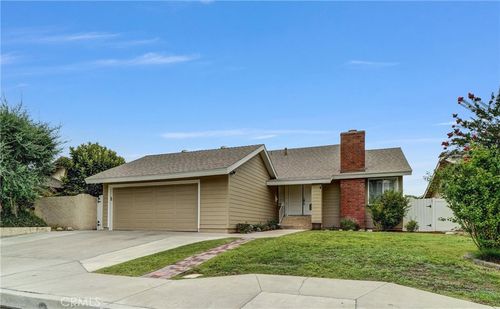 5881 Lynnbrook Plz, Yorba Linda, CA, 92886-5926 | Card Image