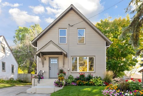 954 43rd Ave Ne, Columbia Heights, MN, 55421-3025 | Card Image