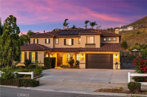 3101 Curly Horse Way, Norco, CA, 92860-5132 | Card Image