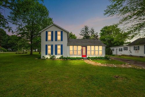 371 Park St, Coloma, MI, 49038-9485 | Card Image