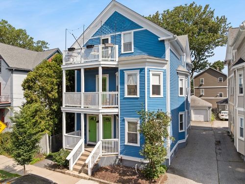 2-202 Rochambeau Ave, Providence, RI, 02906-3525 | Card Image