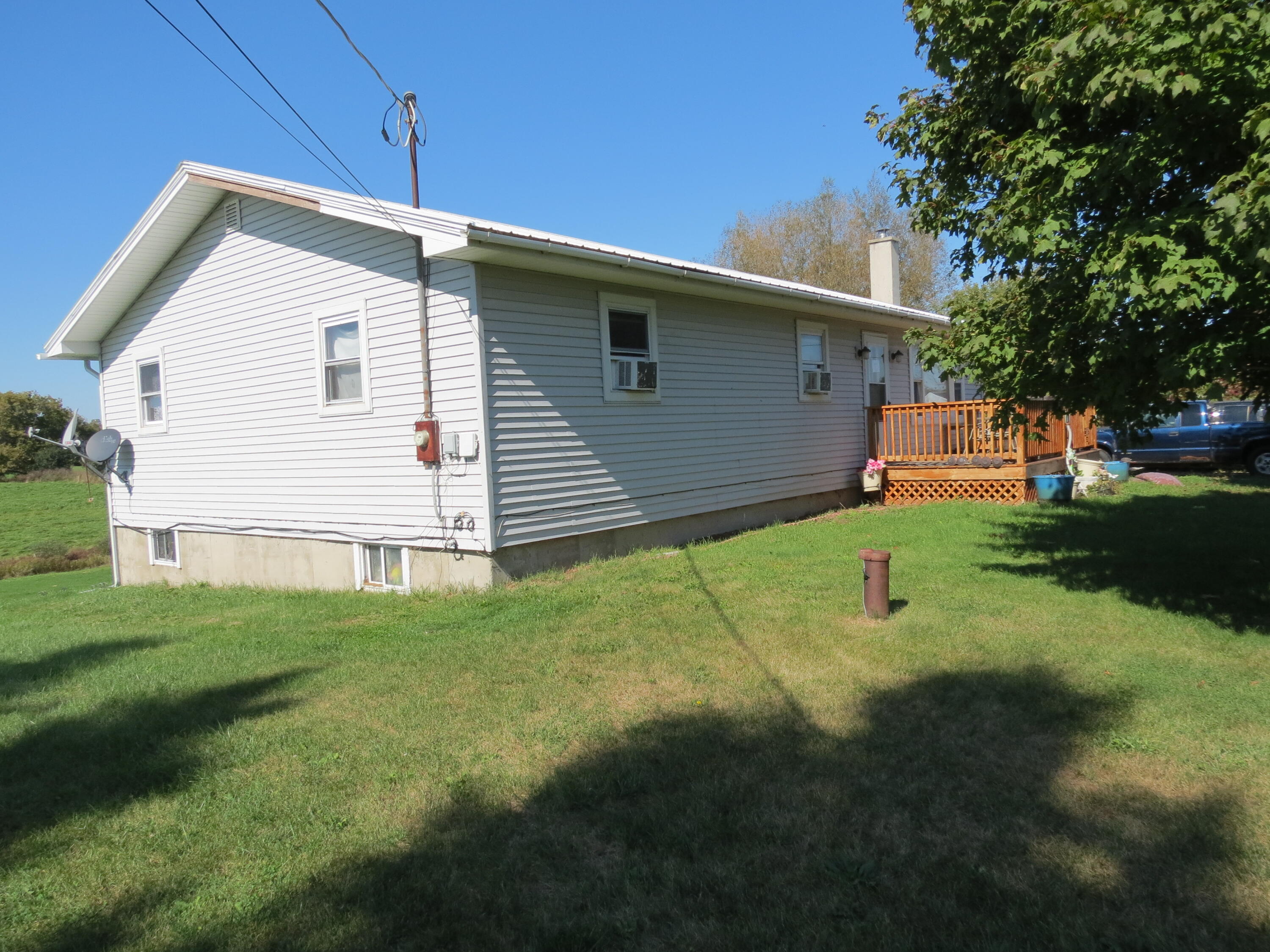 Meridian Rd, Champlain, NY 12919