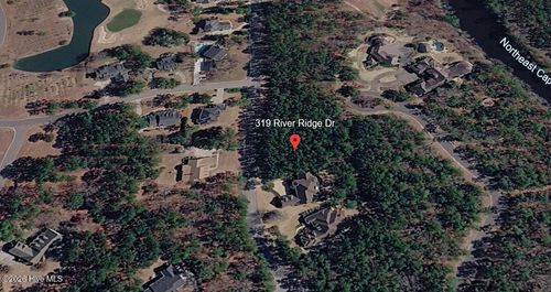 319 River Ridge Dr, Wallace, NC, 28466-2355 | Card Image