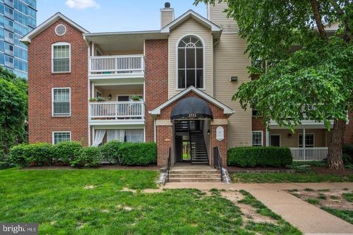 104a-1521 Lincoln Way, MCLEAN, VA, 22102-5875 | Card Image