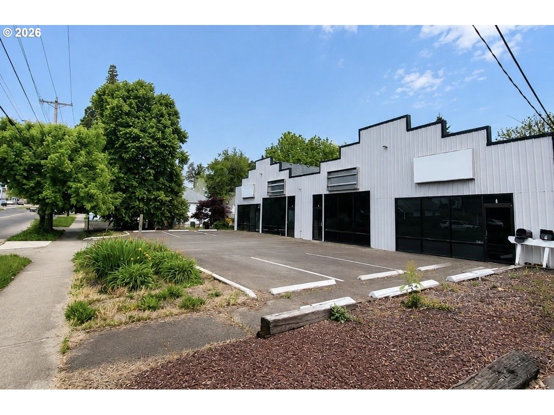1714 Pacific Ave, Forest Grove, OR 97116
