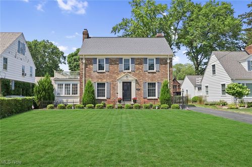 21702 Lake Rd, Rocky River, OH, 44116-1158 | Card Image