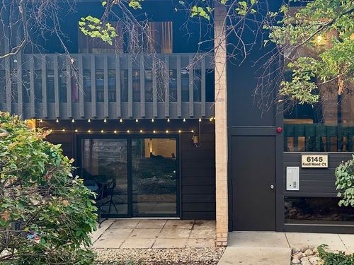 apt-101-6145 Knoll Wood Ct, Willowbrook, IL, 60527-2037 | Card Image