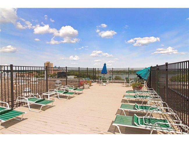 Roof top patio | Image 19