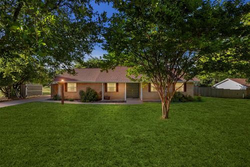 103 Cedar Dr, Oak Leaf, TX, 75154-3801 | Card Image