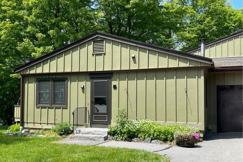 unit-41-23 Pleasant St, West Lebanon, NH, 03784-1446 | Card Image