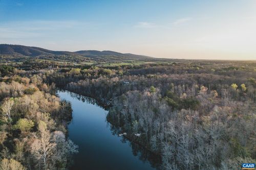 42 Shadwell Rd, KESWICK, VA, 22947 | Card Image