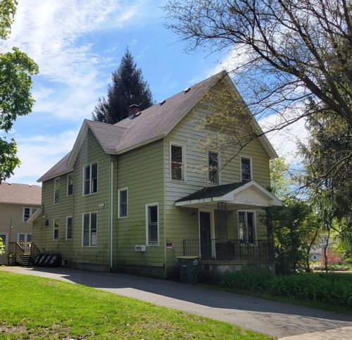 157 S Greenwich St, Valparaiso, IN, 46383 | Card Image