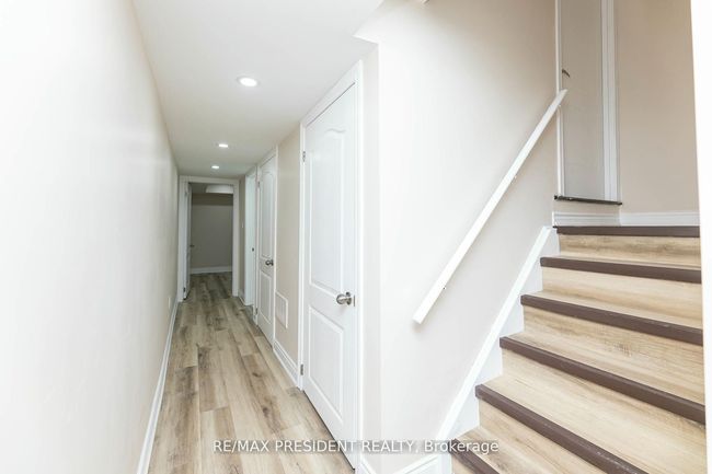 8 Troyer St, House other with 3 bedrooms, 1 bathrooms and 1 parking in Brampton ON | Image 15