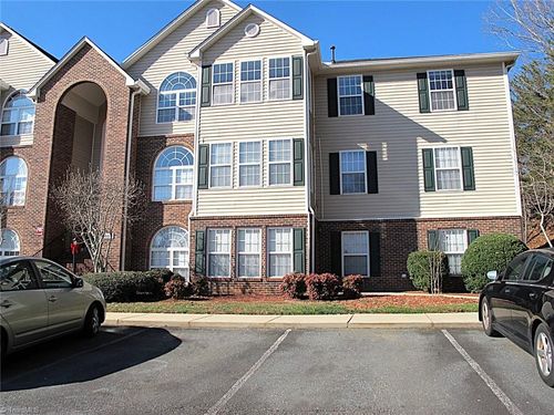 331 Mill Pond Dr, Winston-Salem, NC, 27106-6452 | Card Image